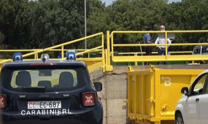 Altri tre morti sul lavoro in una mattina, in Sardegna utente della discarica schiacciato nel tritarifiuti