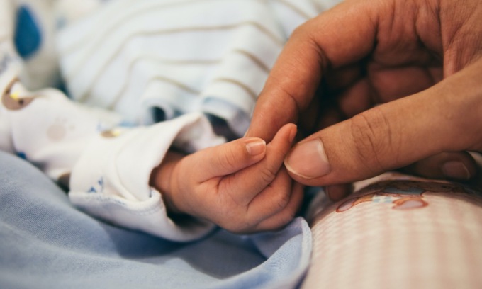 Il cervello scendeva dal naso neonato salvato con un intervento unico al mondo ospedale regina margherita torino