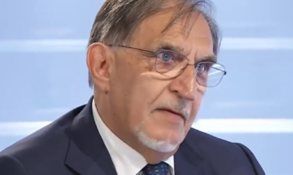 I "consigli educativi" di Ignazio La Russa: "Se tuo figlio manca di rispetto a una donna, tiragli un ceffone"