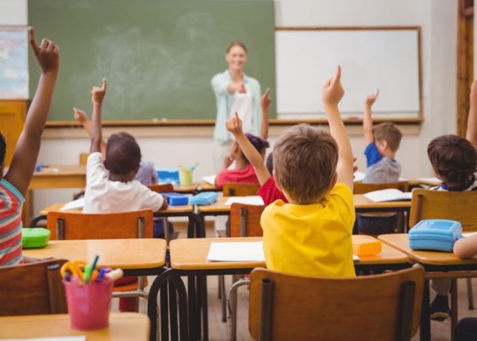 Quanto guadagna un insegnante delle scuole materne, elementari, medie e superiori in Italia: cifre e fattori che influenzano lo stipendio