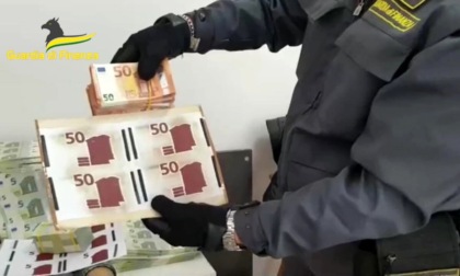 Come riconoscere le banconote false da 20 e 50 euro: in circolazione ci sono 5 milioni