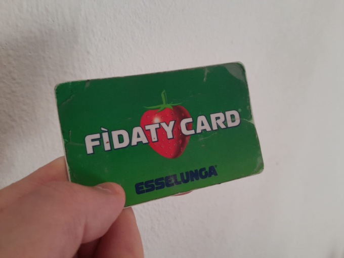 Carta Fidaty Esselunga clonata: cosa è successo e cosa fare