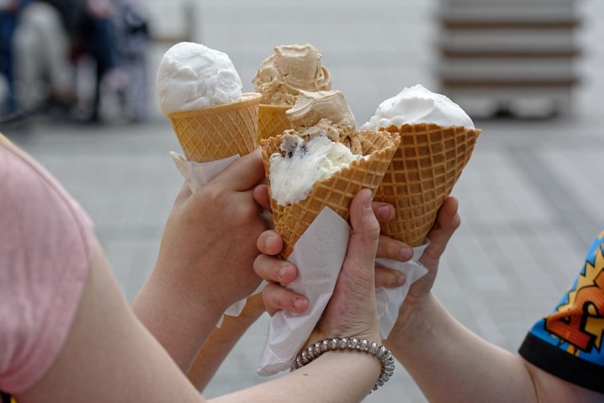 Caro vacanze: gelato +22%, soggiorni +14%, voli +40% e anche lo spritz +11.5%