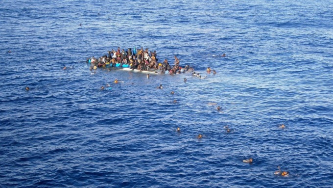 Il Copasir lancia l’allarme: “Da Libia e Tunisia oltre un milione di migranti pronti a partire”