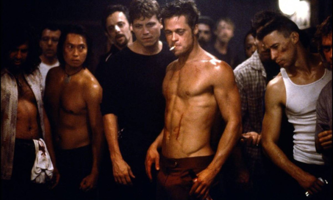 Follia Fight club in salsa orobica: vicino a Bergamo gruppo di ragazzi imita il film ogni sera