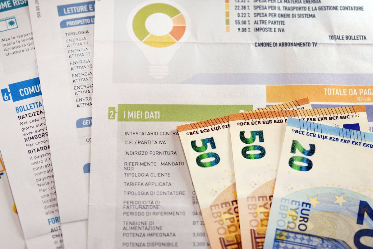 Bollette luce e gas torna il prezzo fisso: come capire se conviene - News  Prima