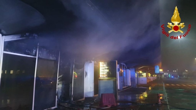 Incendio all’aeroporto di Catania, voli sospesi sino al 19 luglio