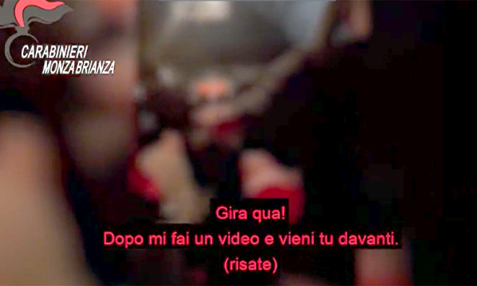 “Maresciallo non ci prendi”: minorenni emulano gli youtuber di Casal Palocco, rubano l’auto di mamma e guidano per due notti