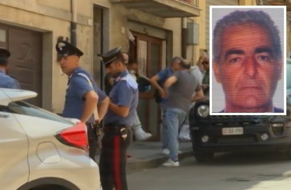 Uccide l’ex moglie in strada. Stava seguendo un percorso antiviolenza