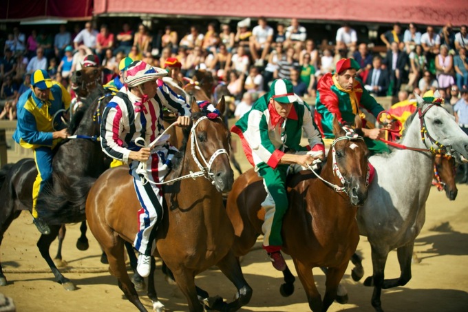 Palio di Siena: gara, contrade, protagonisti e come vederlo in diretta tv