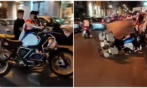 Sventa il furto di una moto mentre è in diretta sui social: il video