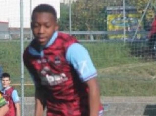 Tredicenne travolto da un pirata della strada mentre torna a casa dalla partita di calcio