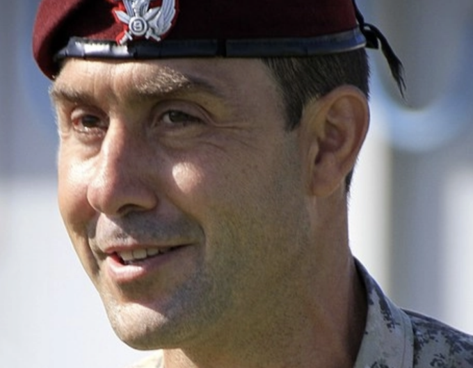Cosa c’è scritto nel libro del generale Roberto Vannacci che è stato rimosso