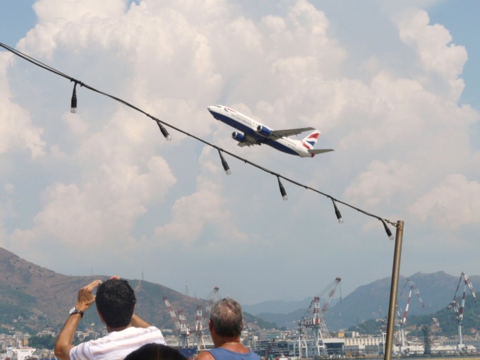 Overbooking: cosa fare se non potete prendere l’aereo perché è troppo pieno