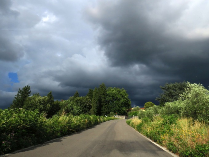 Previsioni meteo 29 agosto: dove e quanto pioverà. Le allerte (anche rossa) della Protezione civile