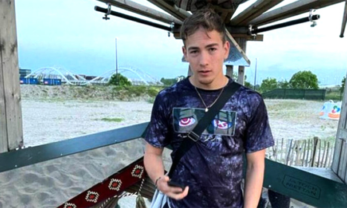 Catturato nei boschi di Cuneo il 21enne con problemi psichici fuggito dopo aver ucciso il padre e un suo amico