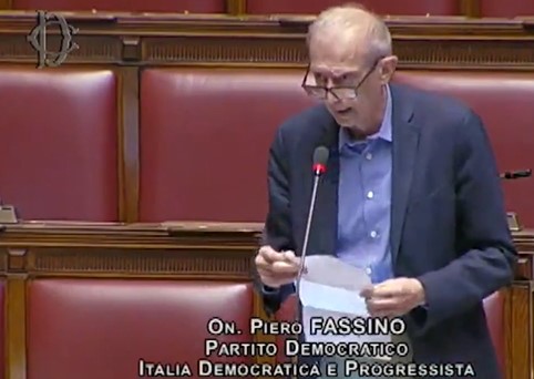 Quanto guadagnano i parlamentari: gli stipendi di deputati della Camera e senatori