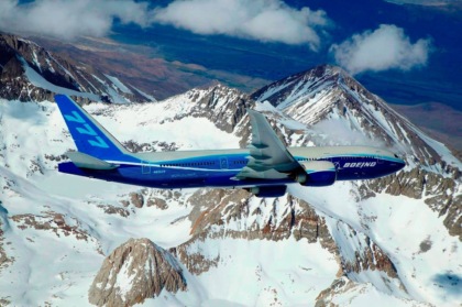 Terrore ad alta quota, aereo diretto a Fiumicino “precipita” per 8mila metri