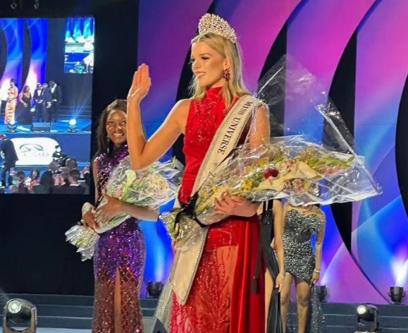 Miss Zimbabwe è una splendida ragazza…bianca: e il Paese africano insorge