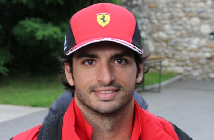 Sainz derubato dell’orologio da 500.000 euro dopo il Gp di Monza: il pilota insegue e ferma i ladri
