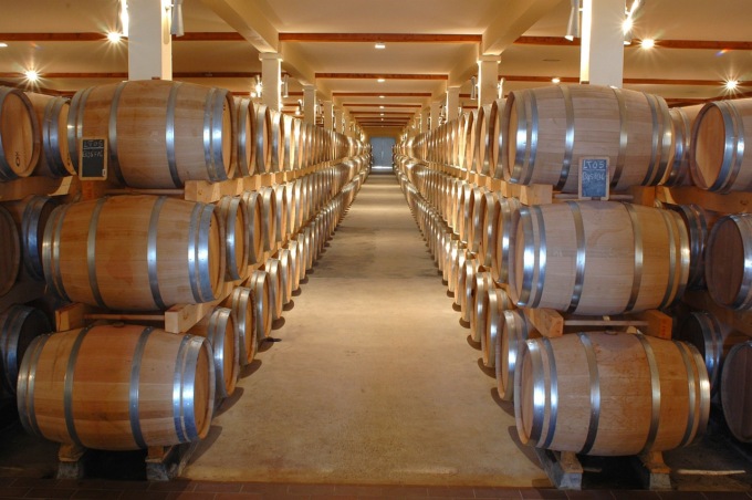 Vino italiano, nel primo semestre 2023 l’export rallenta
