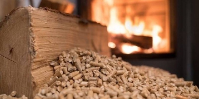 Quanto costerà il pellet quest’inverno (e perché è meglio comprare entro dicembre)