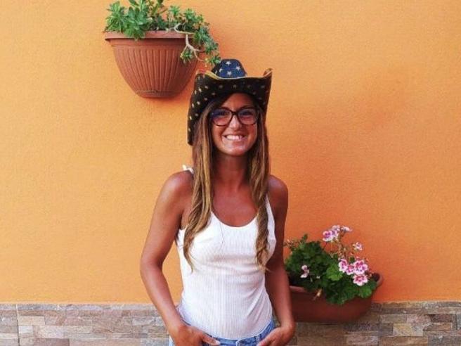 Falciata dal treno al passaggio a livello: nessun colpevole per la morte di Elisa Conzadori