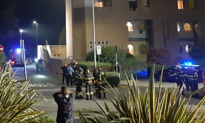 Intossicazione alimentare nel centro migranti: 160 profughi evacuati, 63 in ospedale