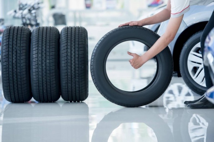 Perché bisogna togliere le gomme invernali dal 15 aprile