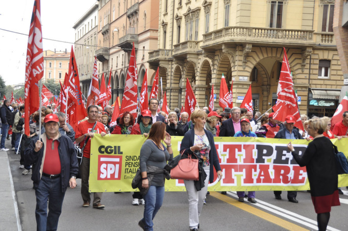 Perché gli scioperi sono sempre di venerdì (o di lunedì)