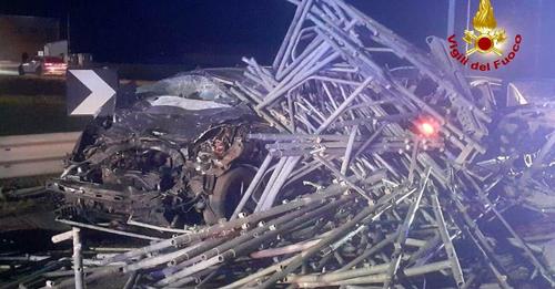 Tragedia di Reggio Emilia, arrestato il conducente dell’autocarro