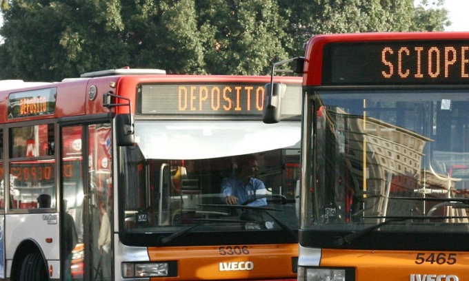 Gli orari dello sciopero dei trasporti di venerdì 17 novembre e l’elenco dei treni garantiti