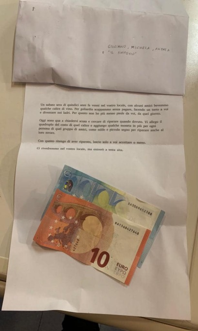 Scappa dal bar senza pagare, 15 anni dopo manda i soldi e una lettera di scuse