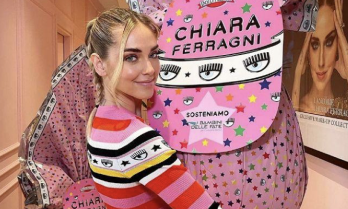 Ferragni, l’inchiesta si allarga: dopo il Pandoro-Gate medesimo “disegno criminoso” anche per le uova e la bambola Trudi?