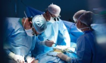 Un innovativo intervento di microchirurgia restituisce l'uso del braccio a un 15enne