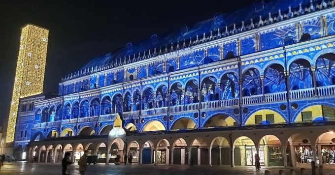Un tuffo nelle luci natalizie di Padova