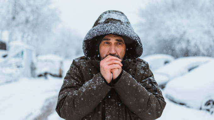 Temperature sottozero, un po’ di pioggia e qualche debole nevicata: previsioni meteo Lombardia
