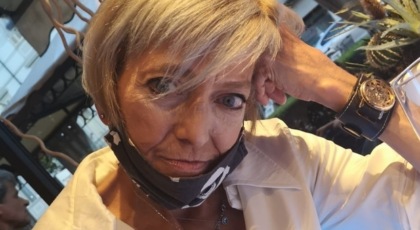 Trovata morta in albergo con ferite d’arma da taglio, era scomparsa da 12 giorni. Fermato il marito