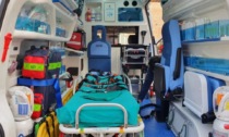Autista dell'ambulanza ha un malore mentre entra in ospedale, il paziente trasportato muore