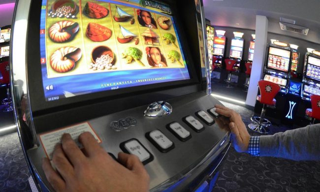 Casinò di Sanremo: gioca tre euro, ne vince 217mila
