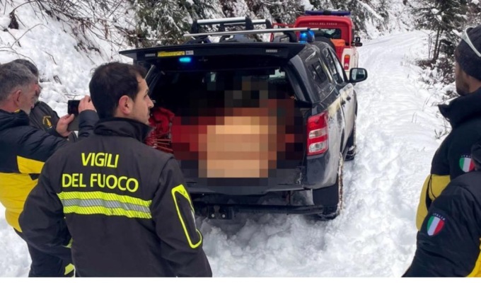 Carro funebre bloccato nella neve, l’autista sta meglio ma la famiglia della defunta sporge denuncia
