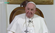 Papa Francesco intervistato da Fazio: "Come sto? Ancora vivo". E parla ancora di dimissioni, ma...