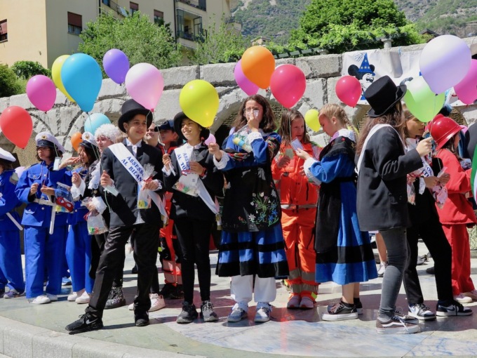 Scuola, quando sono le vacanze di Carnevale 2024: il calendario regione per regione