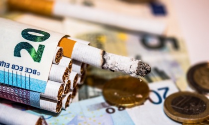 Aumento sigarette, quanto costano: il listino con tutti i prezzi
