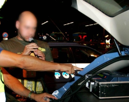 Positivo all’alcol test, gli ritirano la patente… ma lui era a piedi