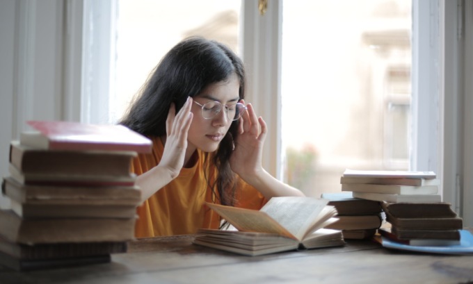 Prende 100 alla Maturità e fa ricorso: voleva la lode. Il Tar le dà torto: deve pagare 3.600 euro