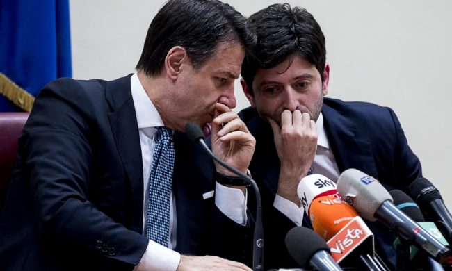 Covid, ci sarà una Commissione d’inchiesta, ma solo per Conte e Speranza. Regioni “graziate”