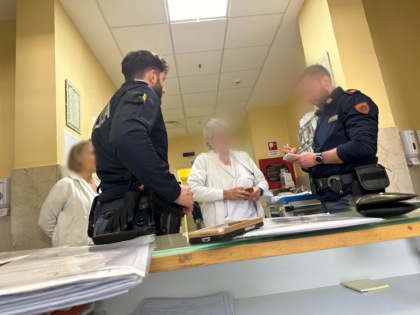 Ladra di… lifting: fugge con drenaggi e protesi dopo la plastica ai glutei. E non era la prima volta…
