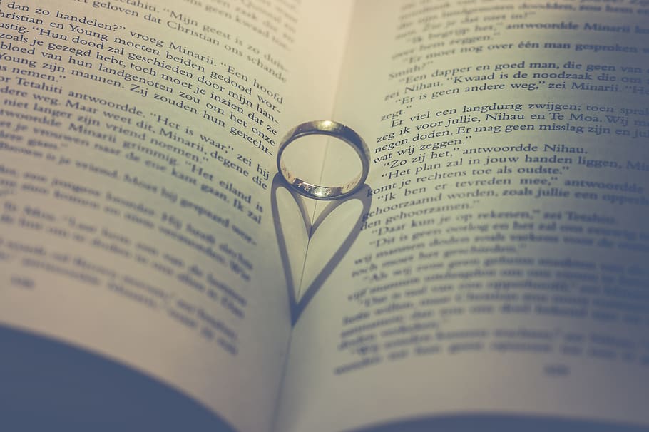 valentine-s-day-ring-book-reflection-shadow-hd-wallpaper