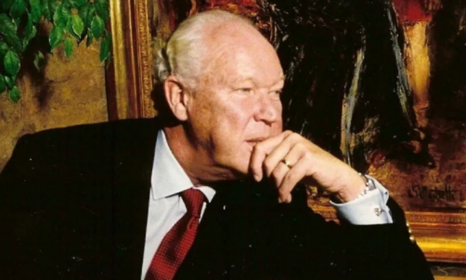 E’ morto Vittorio Emanuele di Savoia: dall’omicidio Hamer al figlio Emanuele Filiberto a Sanremo